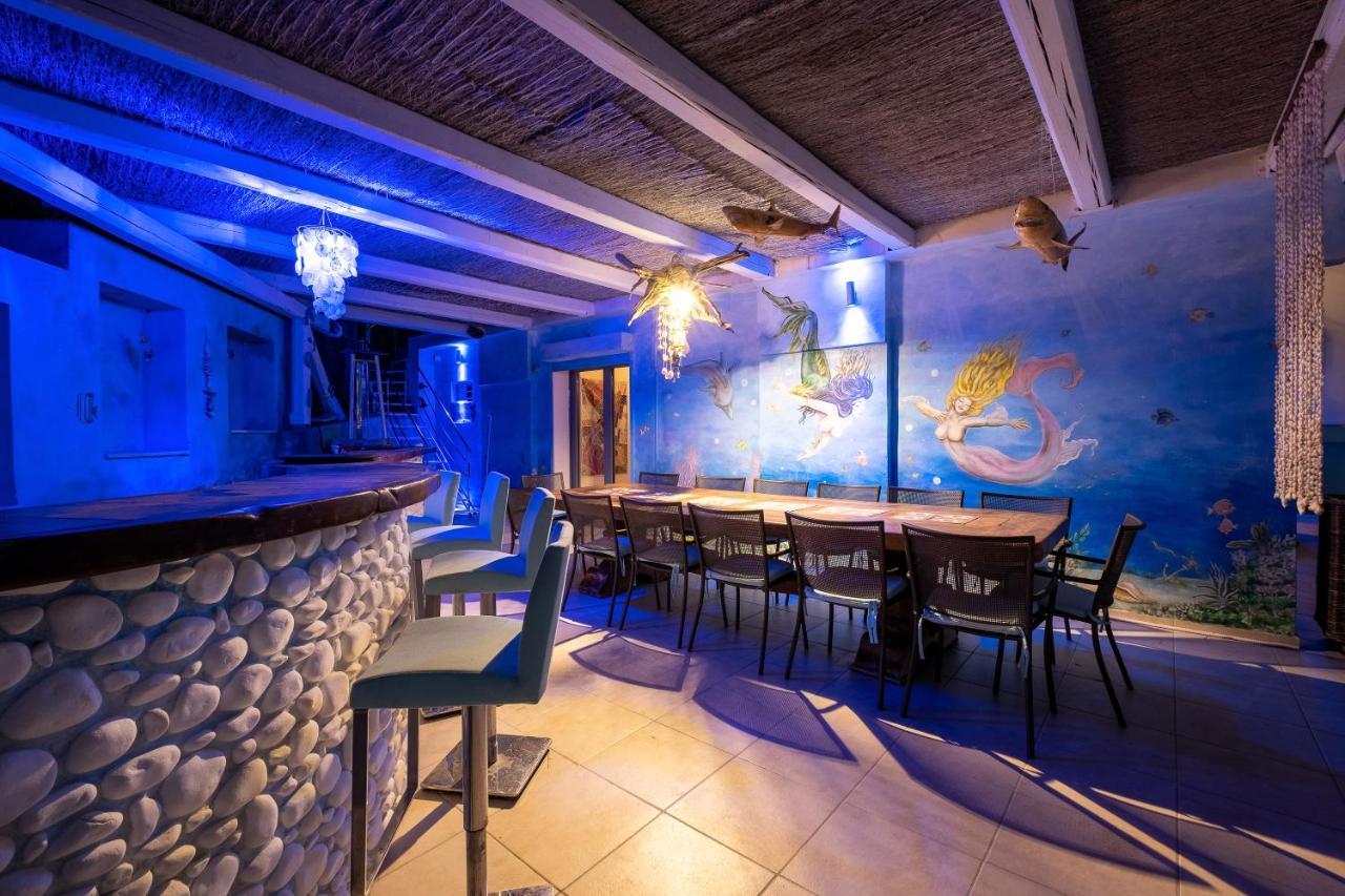 Icarus Luxury Beachfront Villa Gialiskari  Buitenkant foto