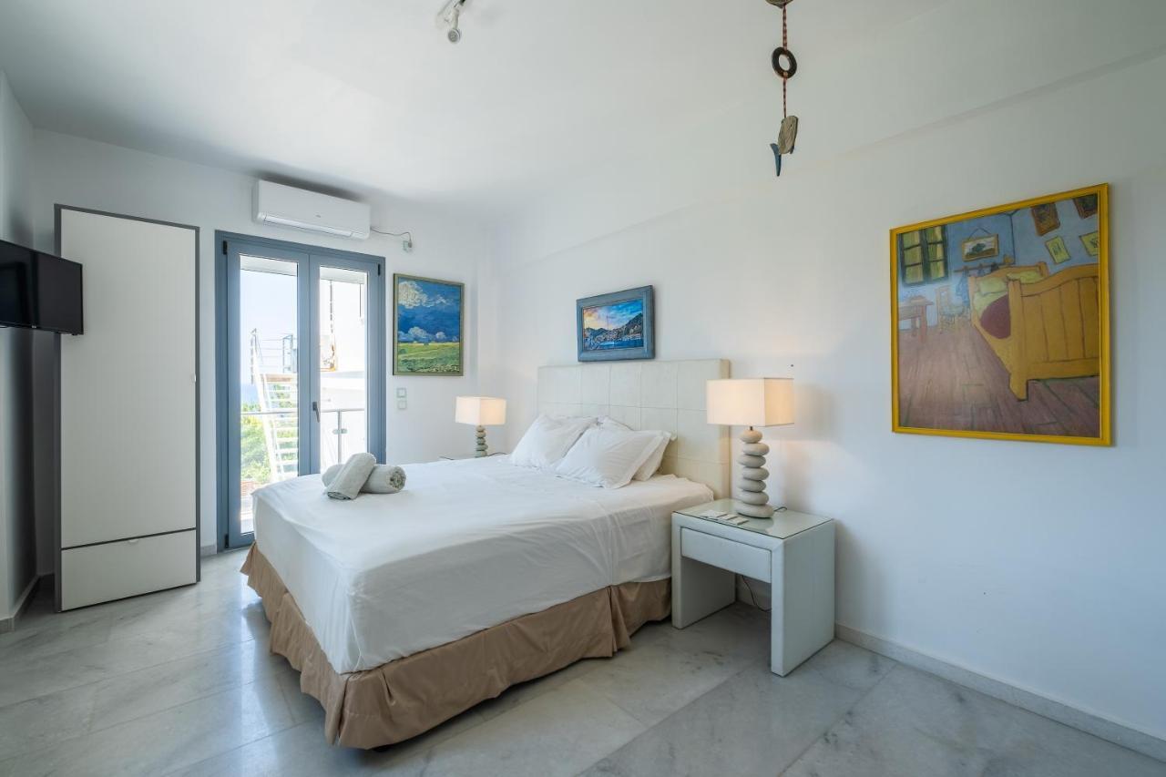 Icarus Luxury Beachfront Villa Gialiskari  Buitenkant foto