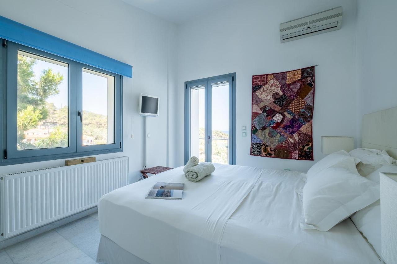 Icarus Luxury Beachfront Villa Gialiskari  Buitenkant foto