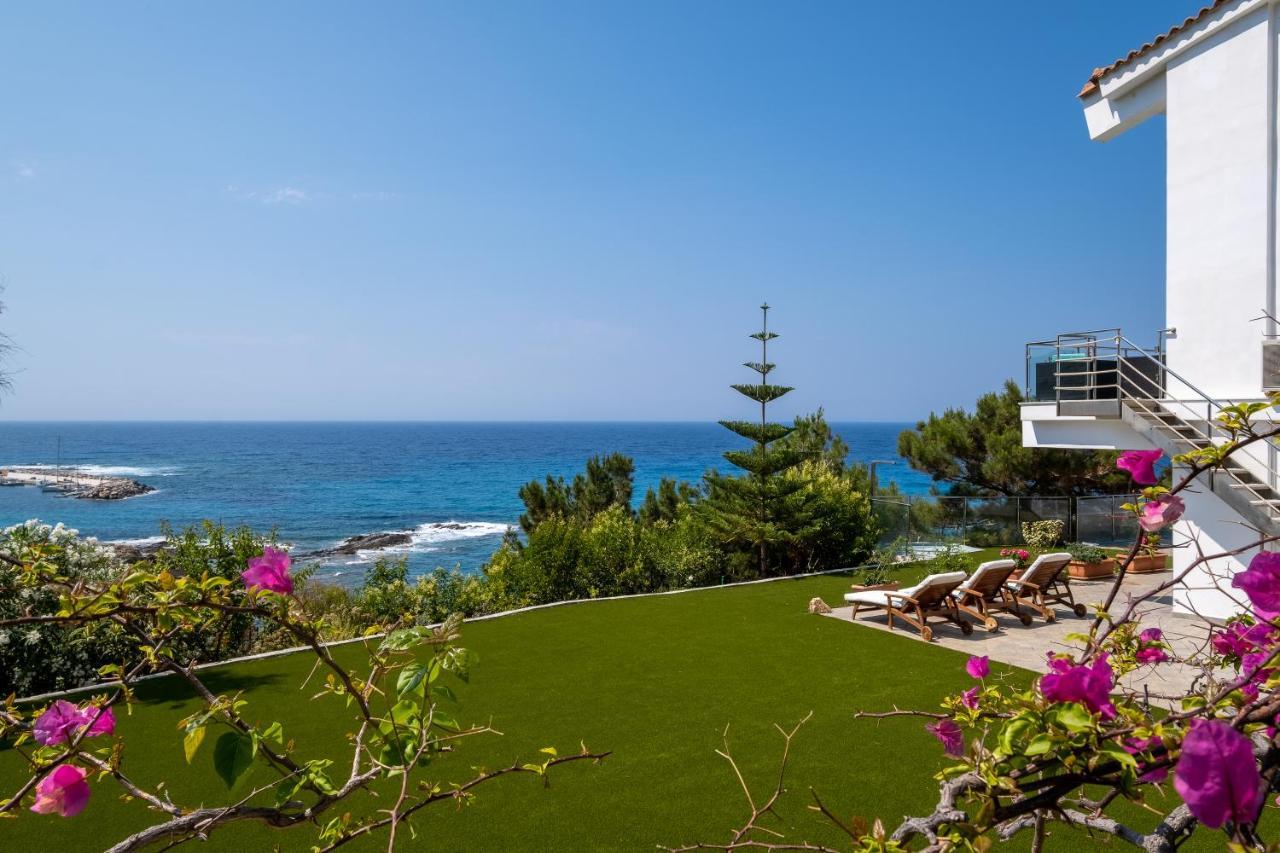 Icarus Luxury Beachfront Villa Gialiskari  Buitenkant foto