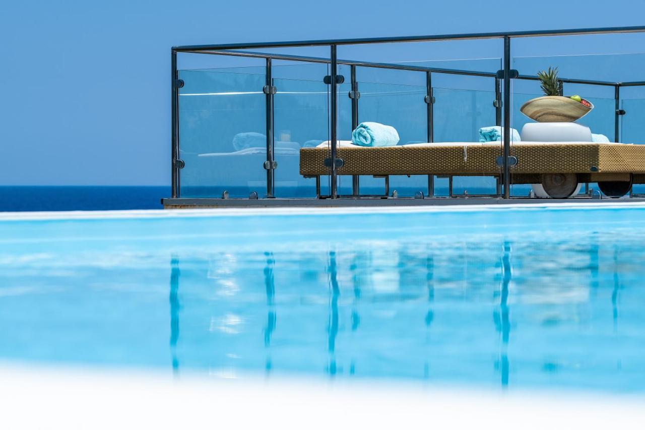 Icarus Luxury Beachfront Villa Gialiskari  Buitenkant foto