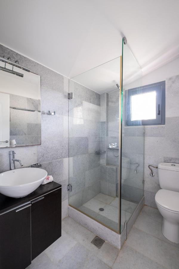 Icarus Luxury Beachfront Villa Gialiskari  Buitenkant foto