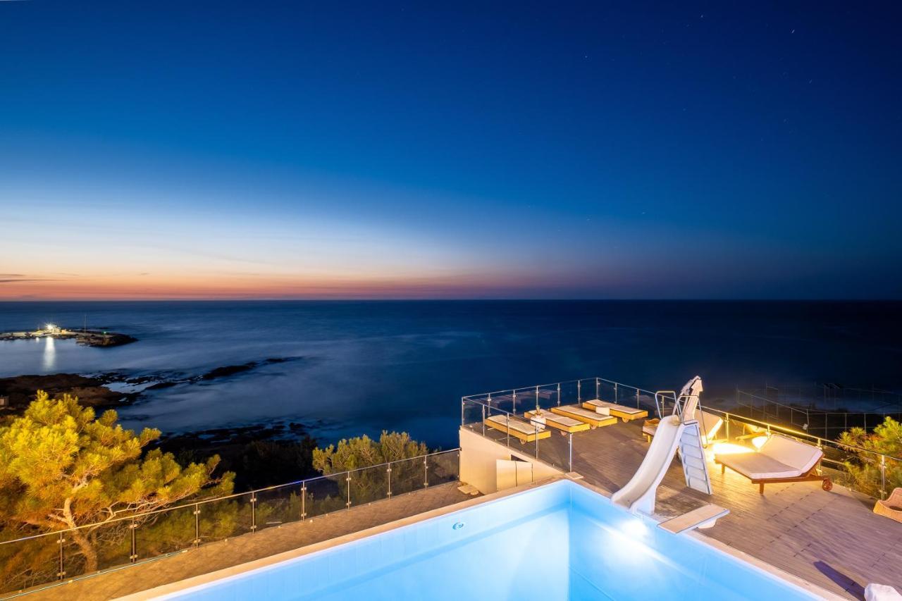 Icarus Luxury Beachfront Villa Gialiskari  Buitenkant foto